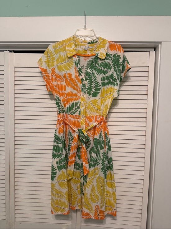 Boden Dresses & Skirts - Boden Leaf-Print Button Midi Dress in Green, Orange & Yellow